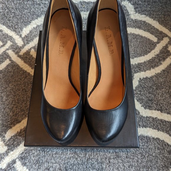 7.5 L.A.M.B. Black Leather Platform High Heel - Picture 3 of 5